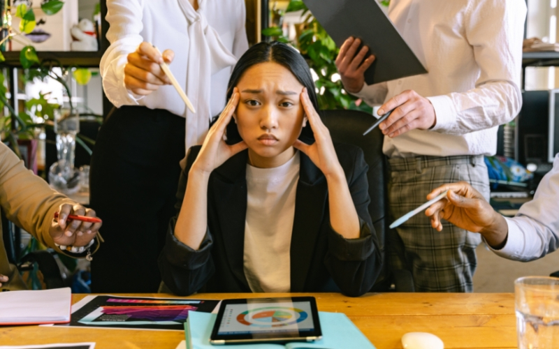 Áp lực công việc khi kinh doanh online